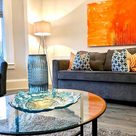 Byevo Almar Villa - Close To City And Airport - Perfect For Contractors Or Large Groups Glasgow Ngoại thất bức ảnh