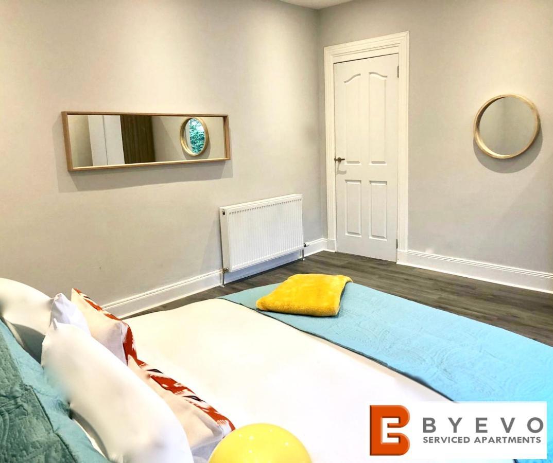 Byevo Almar Villa - Close To City And Airport - Perfect For Contractors Or Large Groups Glasgow Ngoại thất bức ảnh