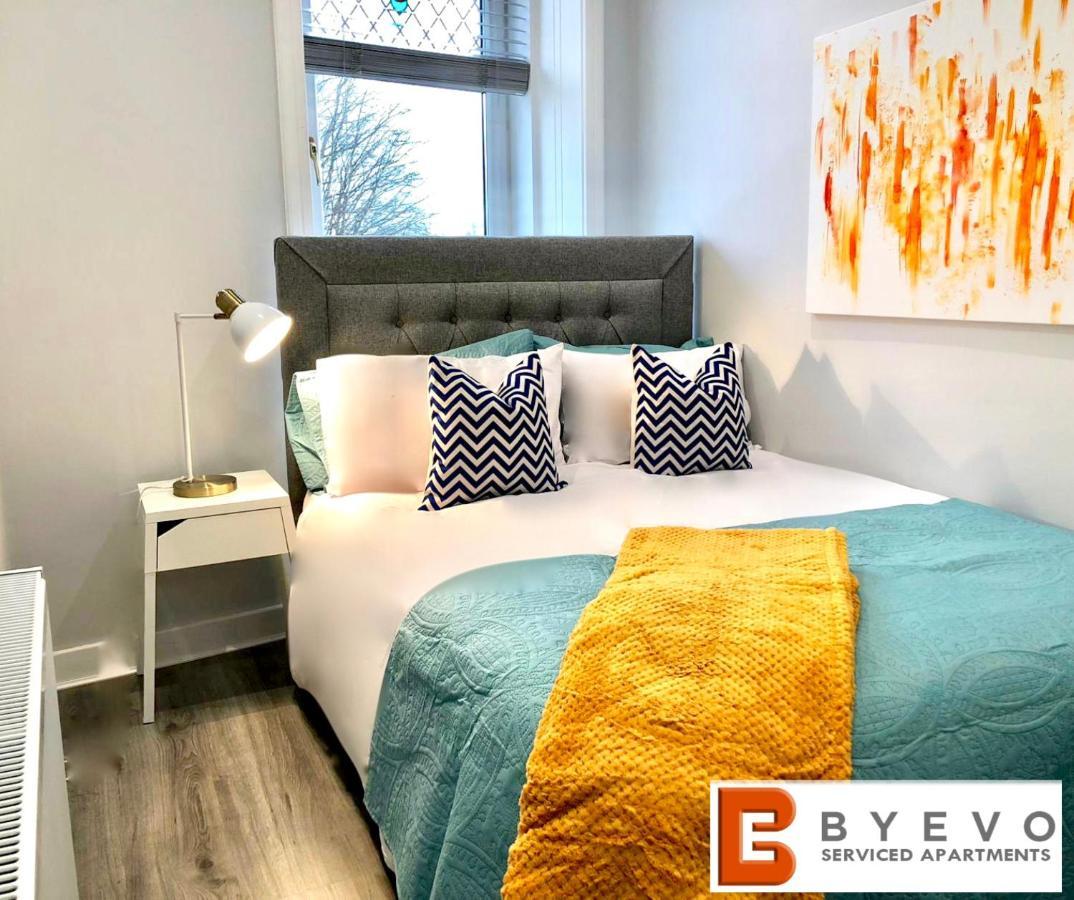 Byevo Almar Villa - Close To City And Airport - Perfect For Contractors Or Large Groups Glasgow Ngoại thất bức ảnh